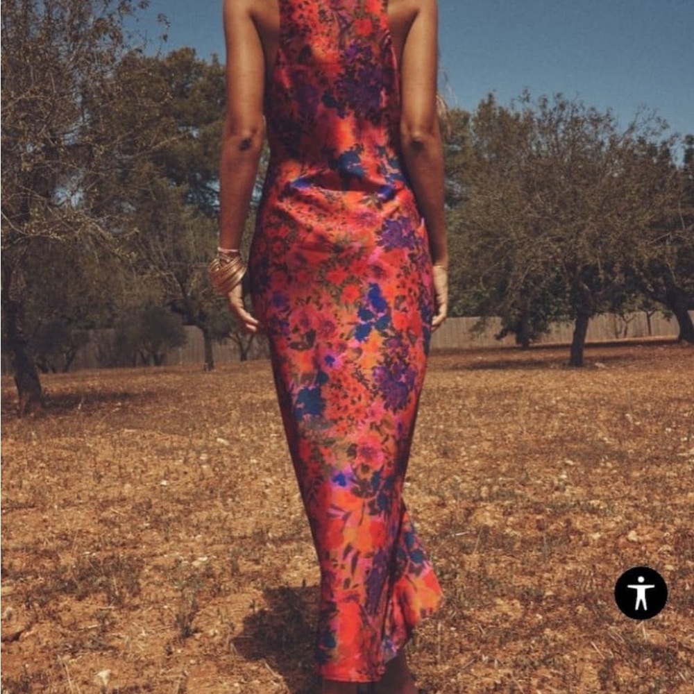 New Without Tag Zara’s Satin Floral Midi Dress